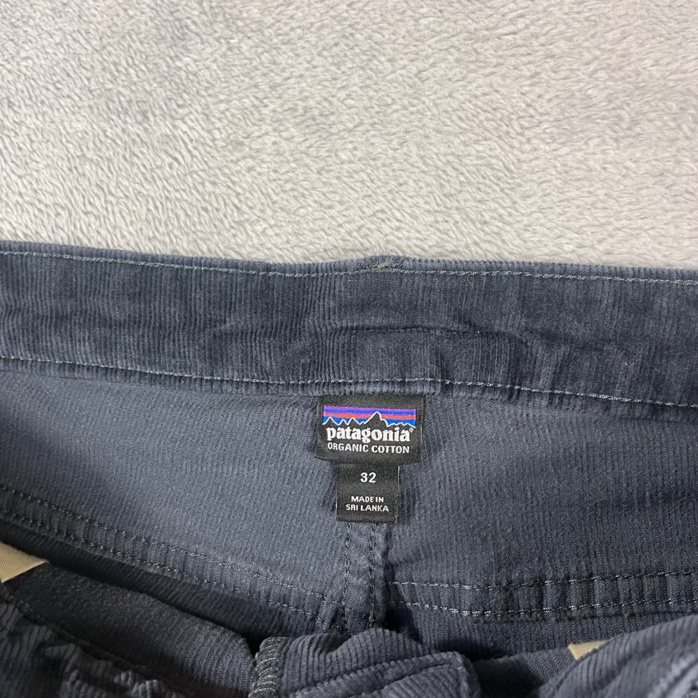 Patagonia Mens Navy Blue Organic Cotton Corduroy Pants Size 32 Straight Leg